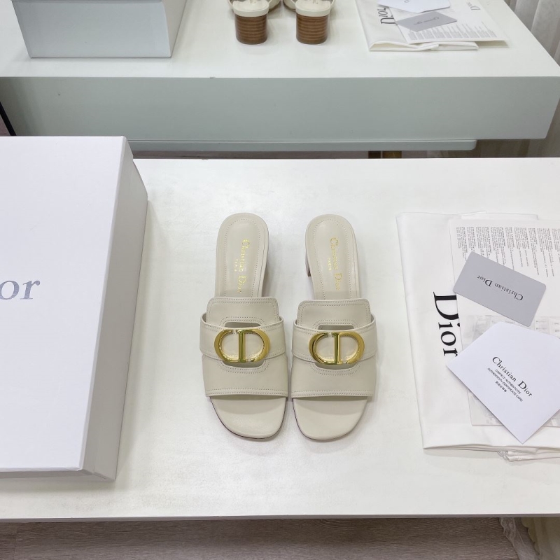 ch**an D*or slippers